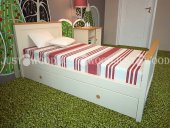 Деревянная кровать «Том»