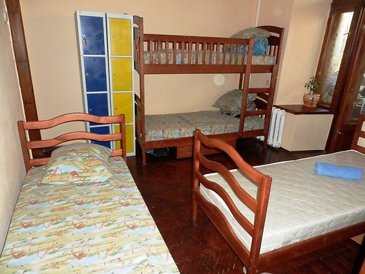 Двухъярусные кровати для хостелов и гостинниц